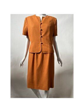 Vintage Burnt Orange Two-Piece Suit Set With Short-Sleeve Top & Midi Skirt Butto